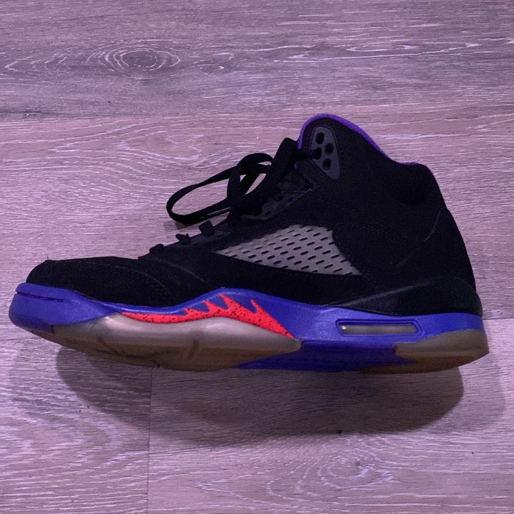 Jordan 5 - Picture 2 of 6